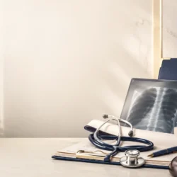 doktor hekim hatası tazminat davası avukatı izmir
